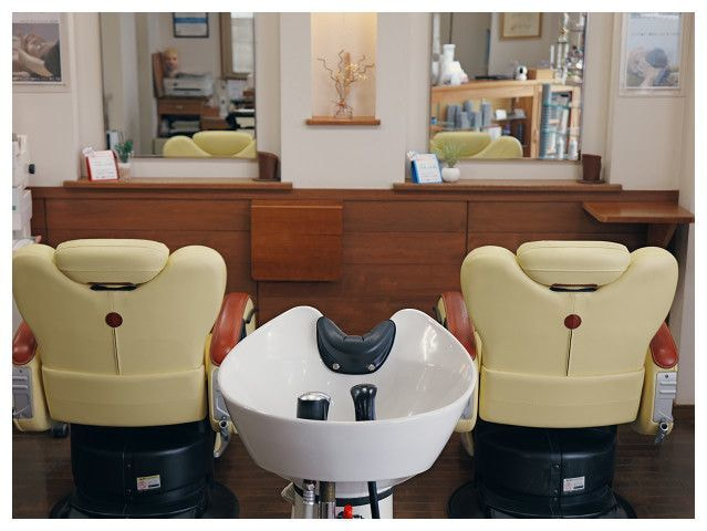 日立市にイースフォーヘアーの店内カットスペース